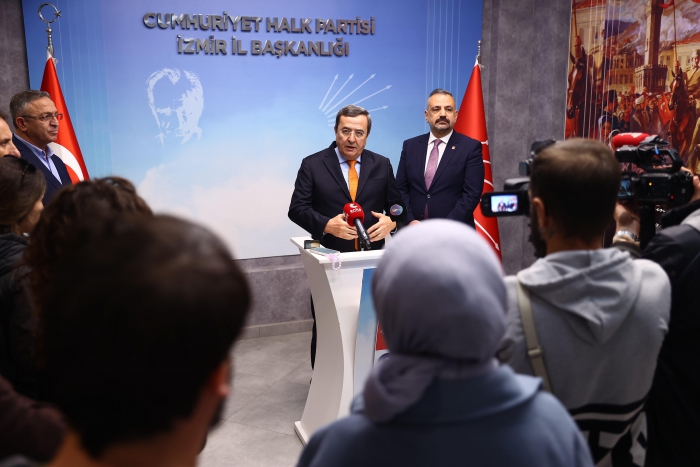 ABDÜL BATUR, İZMİR BÜYÜKŞEHİR BELEDİYE BAŞKANLIĞI İÇİN ADAY ADAYLIĞINI AÇIKLADI