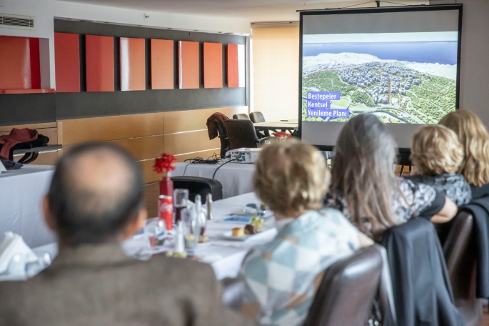 Batur’dan İZGEP toplantısında  kentsel dönüşüm vurgusu