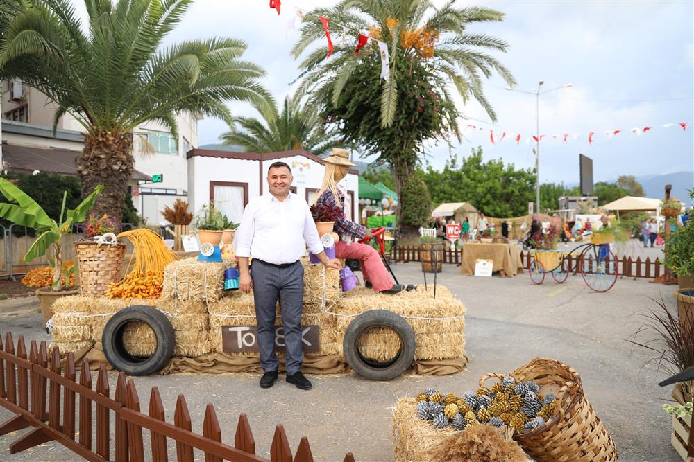 Alanya tropikal meyve festivali'ne ilgi büyüktü