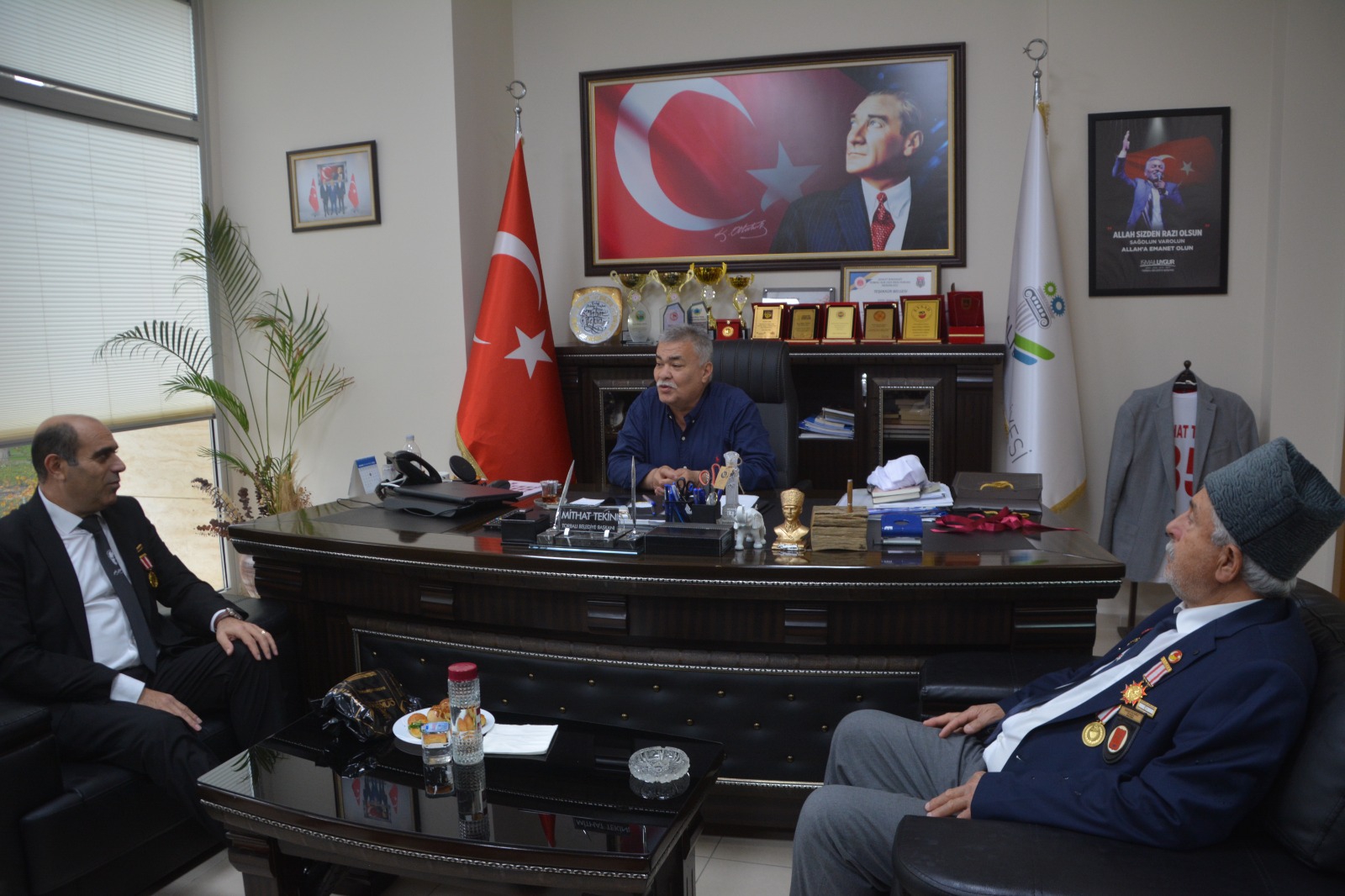 Gazilerden Başkan Tekin’e teşekkür ziyareti