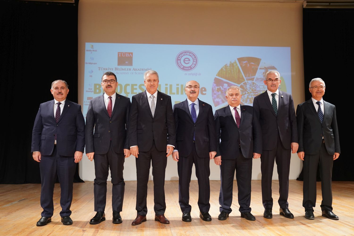 TÜBA ve EÜ iş birliğinde düzenlenen “Biyoçeşitlilik ve Ekosistemler Çalıştayı”Ege’de başladı