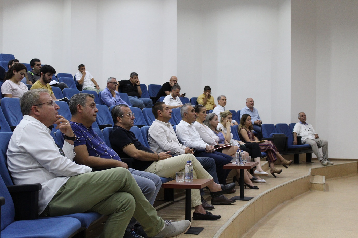 İZBAŞ'tan sürekli eğitim merkezi