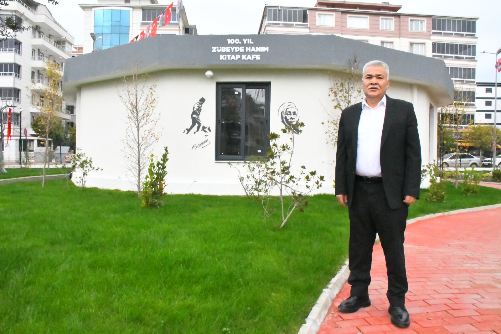 Başkan Tekin’den Kitap Kafe Müjdesi: Torbalı’ya İki Yeni Kitap Kafe Kazandırılacak