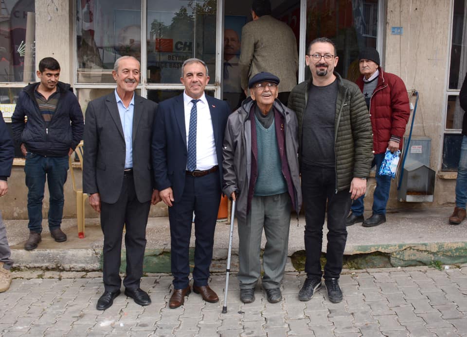 BEYDAĞ BELEDİYE BAŞKANI FERİDUN YILMAZLAR ADAY ADAYLIĞINI AÇIKLADI