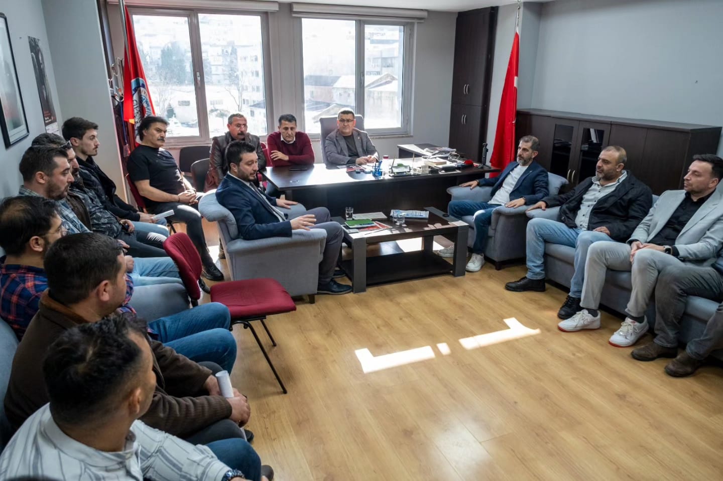Güney Temiz’den sendikalara destek ve Bornova’ya projeler