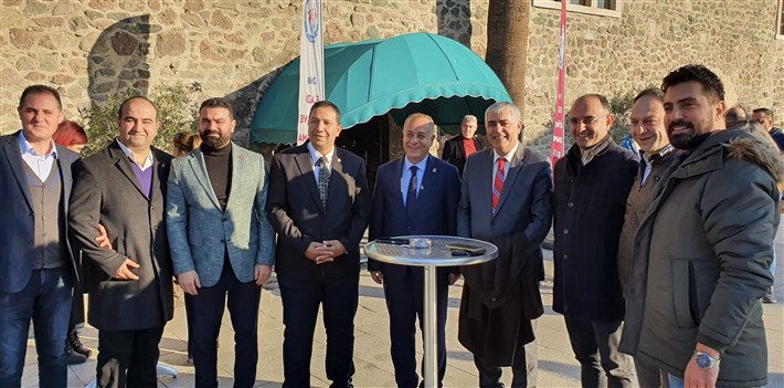 Özen’in Balçova’da ziyaret maratonu sürüyor