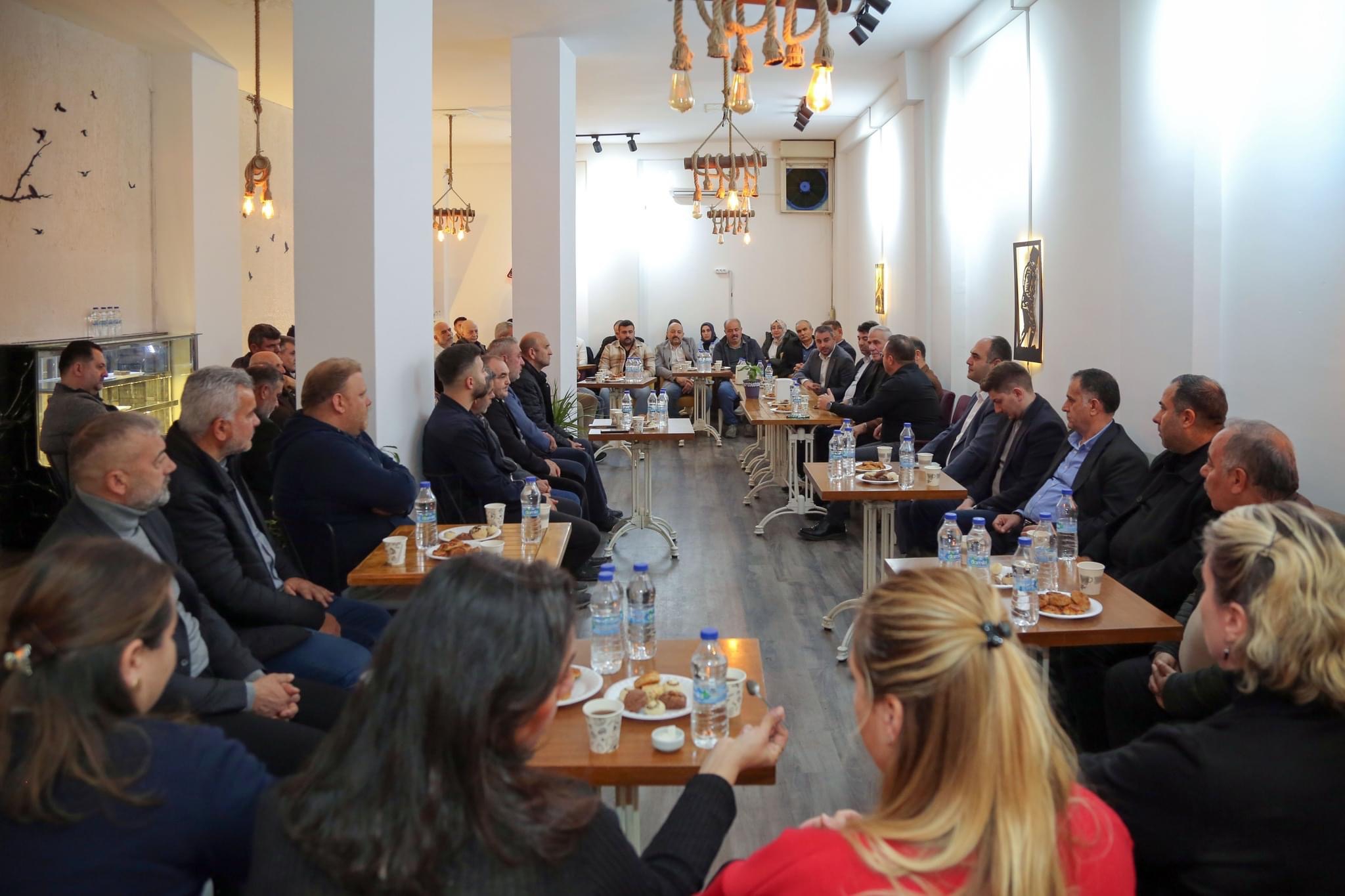 AK Parti ve MHP Seferihisar'da El Ele: Cumhur İttifakı'nın İzmir'deki İlk Adımı