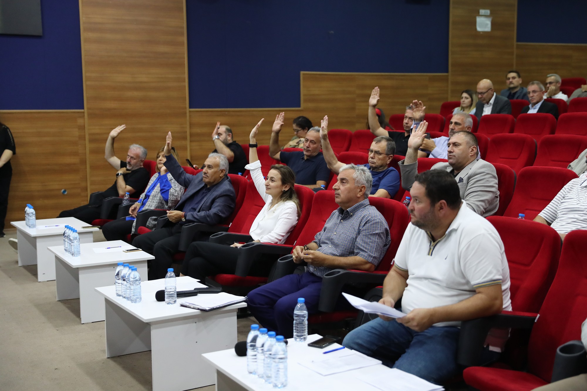 Aliağa Belediyesi 2024 Planlarını Mecliste Açıklıyor