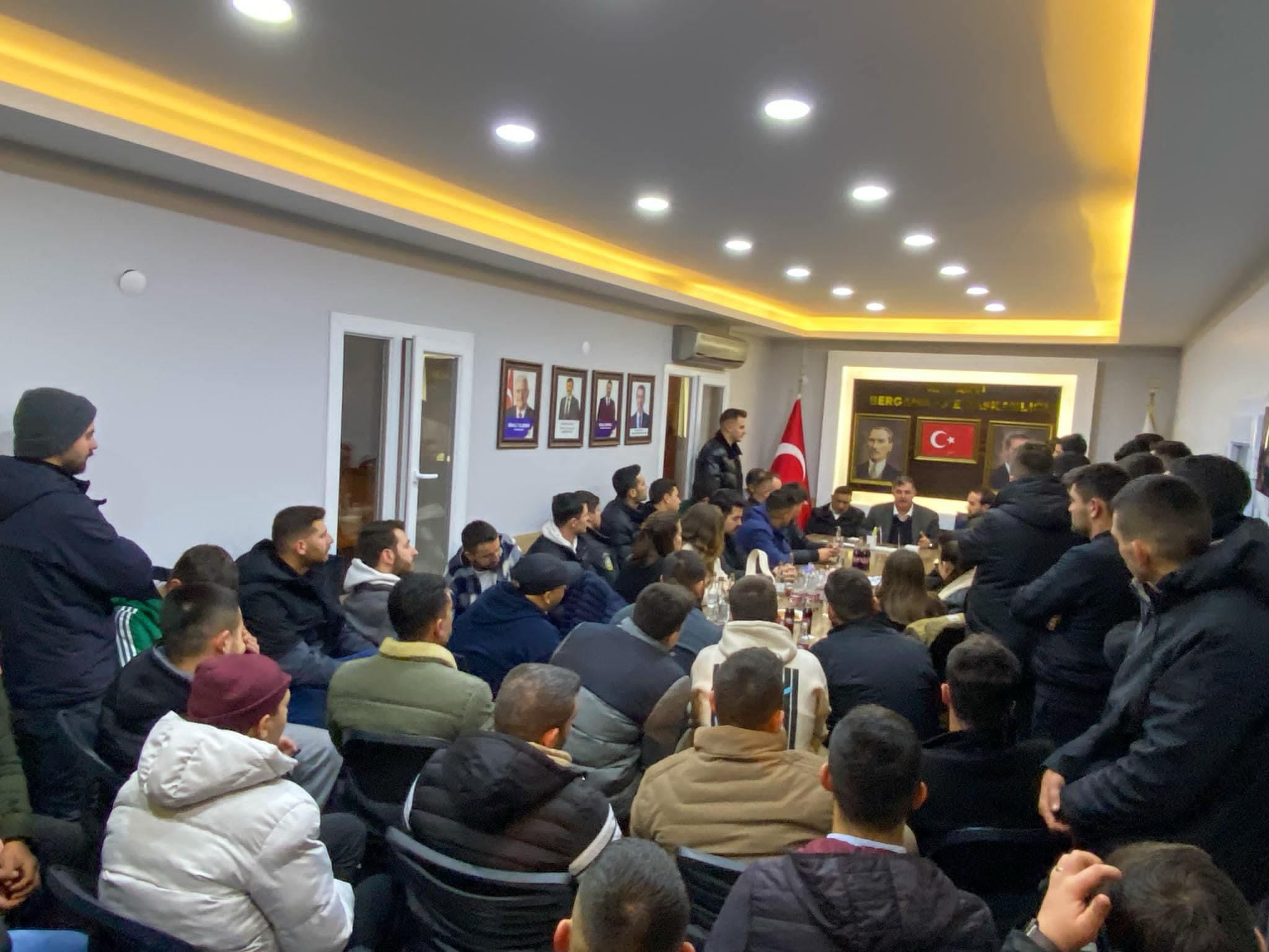 Dr. Sadık Doğruer, Bergama’da Cumhur İttifakı’nın Adayı Oldu
