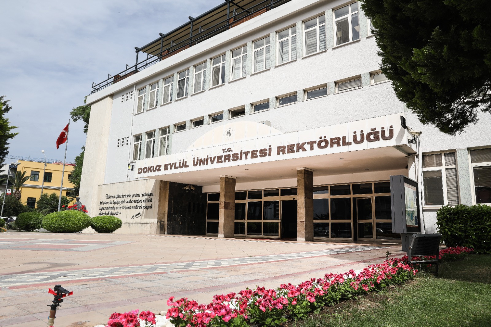 DEÜ’den TÜBİTAK’a Rekor Başvuru: 726 Proje ile Zirvede