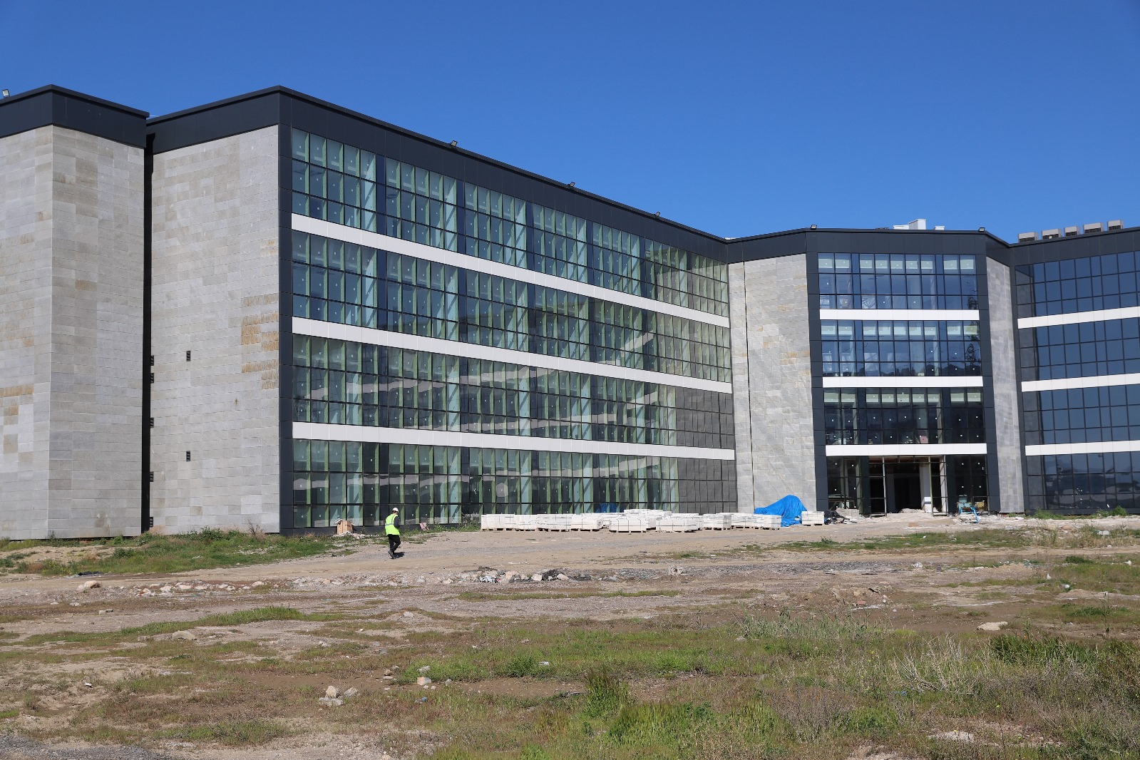 İzmir’in Diş Sağlığı Kalitesi Yükseliyor: İKÇÜ Yeni Hastanesine Kavuşuyor