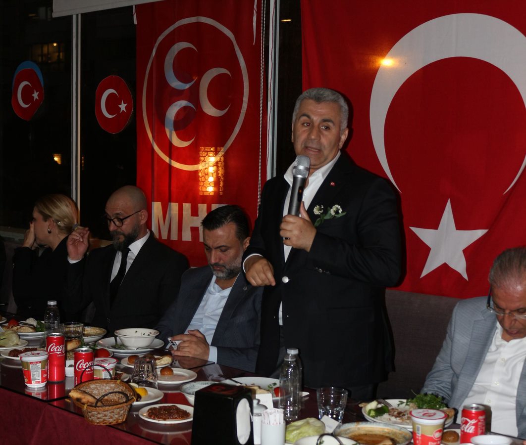 Karabağlar'da İki Bayram Birden: Cumhur İttifakı'ndan Zafer Sesi