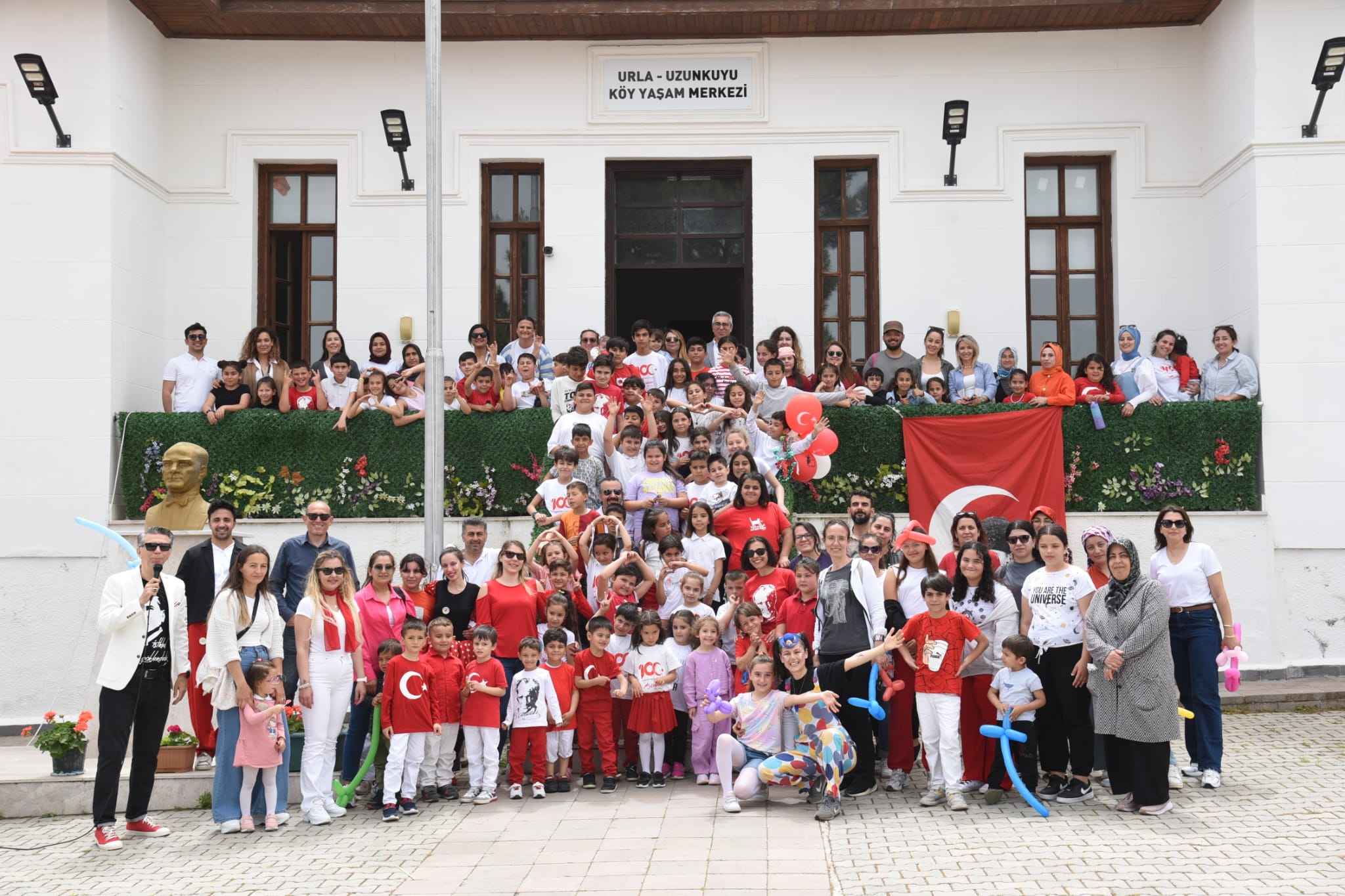 Tarımın Geleceği Çocuklarda: İzmir Ticaret Borsası'ndan Toprak ve Çocuk Programı ile 23 Nisan Kutlaması