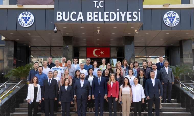 Buca'da Kadın Gücü Artıyor! 18 Kadın Müdür Görevde