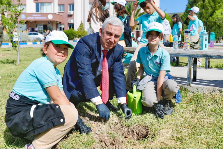 Yeşilin Koruyucuları: Bergama’da Orman Yangınlarına Karşı Birleşen Toplum