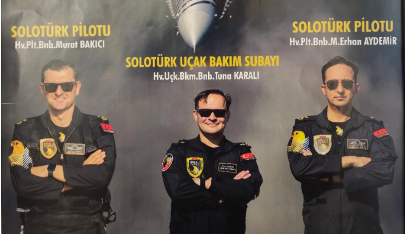 SOLOTÜRK, Ege Üniversitesi'nde Havacılık Meraklılarıyla Buluşuyor