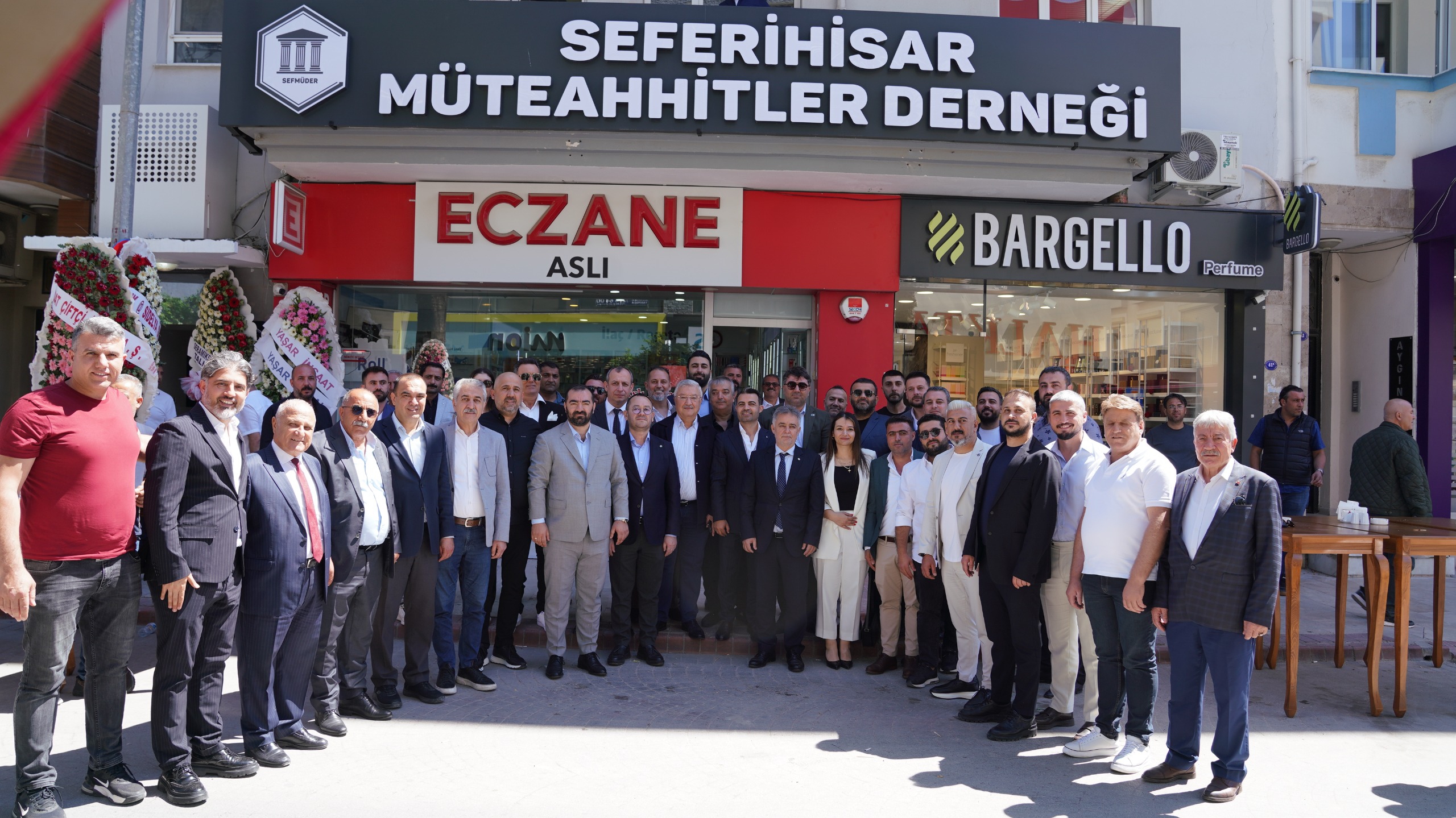 Seferihisar’da Müteahhitler Derneği Kuruldu: SEFMÜDER Resmi Açılışını Gerçekleştirdi