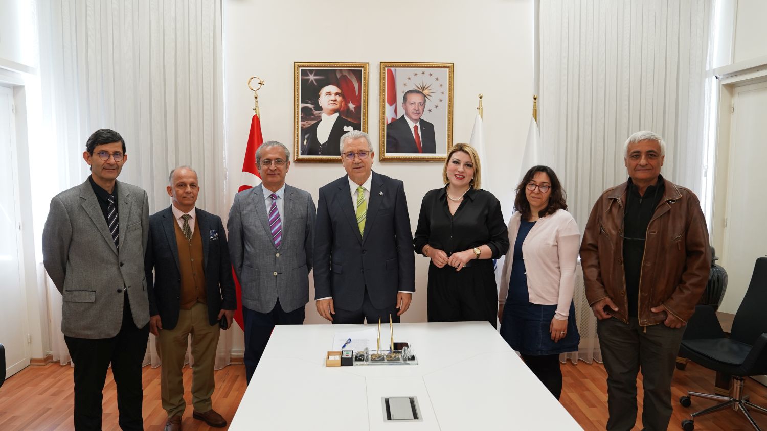 Egeli Bilim İnsanı Çevreyi Kurtaracak! Süt Sığırcılığında Sera Gazı Azaltımına TÜBİTAK Desteği