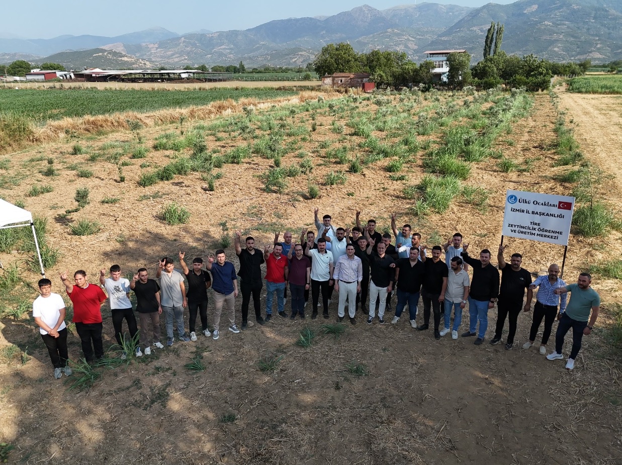 Ülkü Ocakları İzmir İl Başkanlığı’ndan tarımsal kalkınmaya öncü adım: Tire Zeytincilik Öğrenme ve Üretim Merkezi açıldı