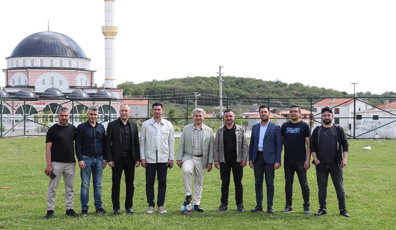 Balıkesir Gençliğine Yeni Spor Alanları Müjdesi: Milletvekili Mustafa Canbey’den Saha Yatırımları
