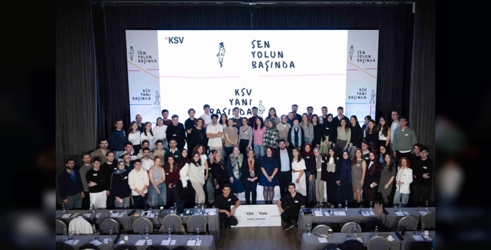 Geleceğin Liderleri KSV Buluşmasında: Yapay Zekâ Atölyesi, Ezber Bozan Kariyer Sırları ve Girişimcilik Hikayeleri