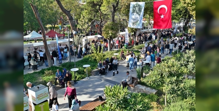 Leziz Akhisar Festivali'ne Yoğun İlgi: Akhisar'ın Gastronomi Mirası Görücüye Çıktı