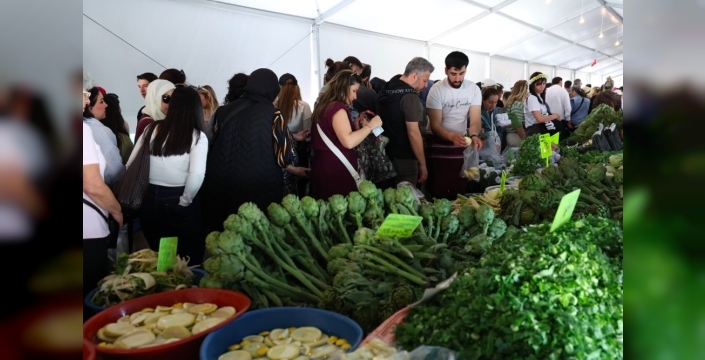 15. Alaçatı Ot Festivali'nde Hafta Sonu İzdihamı: 13 Ülkeden 50 Şef Ege Lezzetleriyle Buluştu