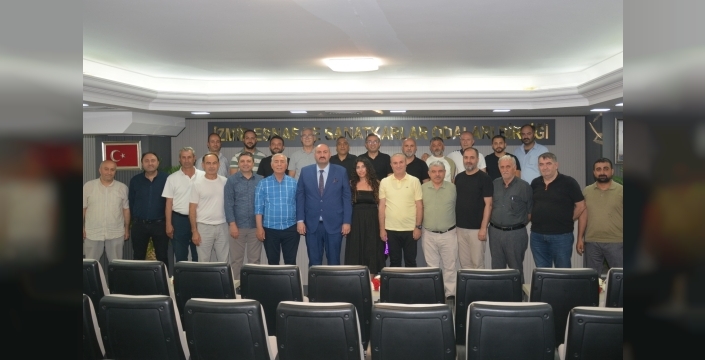 "Çekişmeler Bitti, Büyük Bir Aile Olduk": İzmirli Fırıncılardan Dayanışma Vurgusu