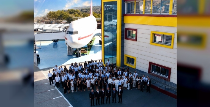 İzmir’de Uluslararası Eğitim Devrimi: Özkaya King’s House International School Açıldı