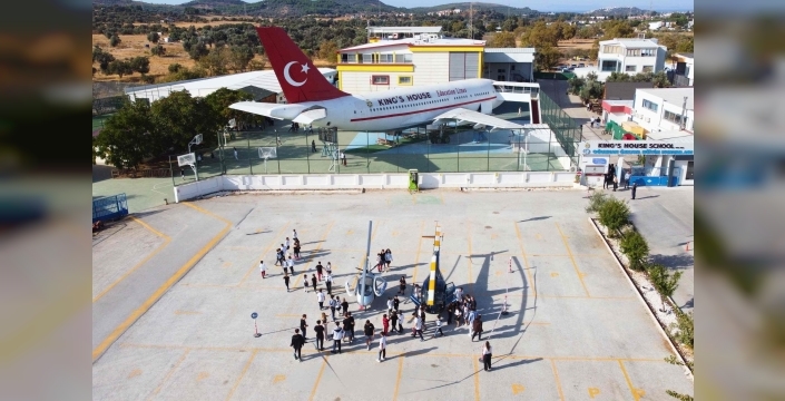 Oğuzhan Özkaya, Başarılı Öğrencilerini Uçurmaya Devam Ediyor!
