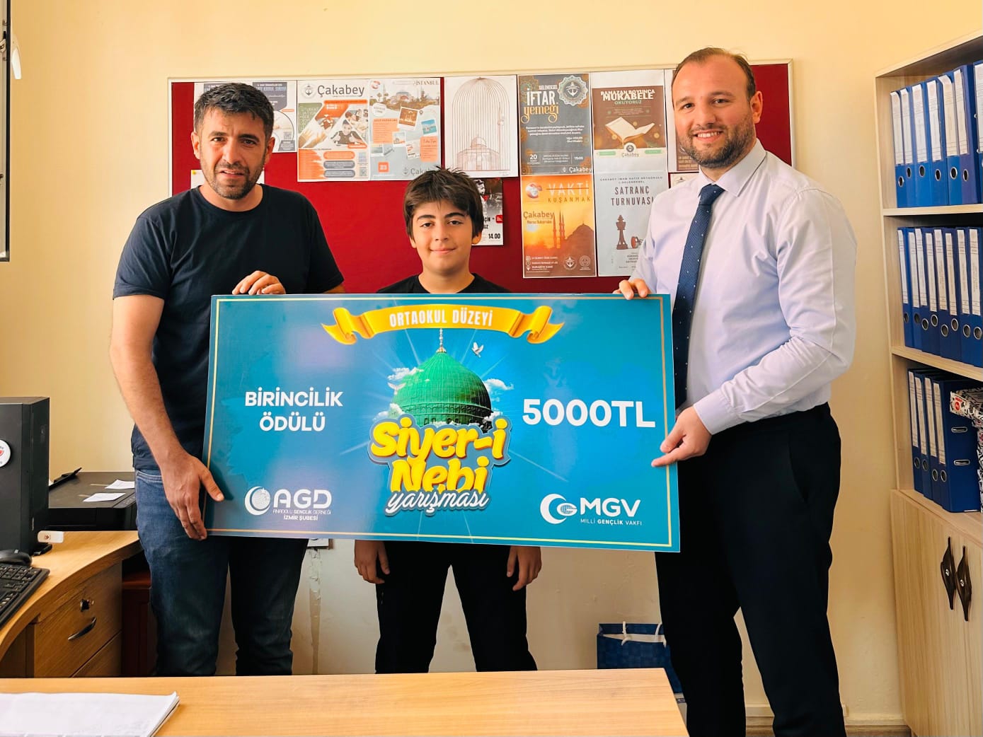 AGD İZMİR'DEN SİYER YARIŞMASI ÖDÜLÜ