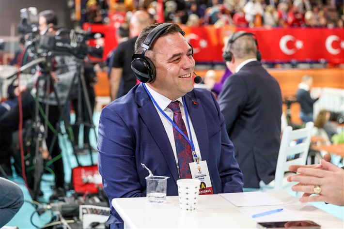 Ahmet Aydın Kimdir? Seferihisar’ın Yeni Belediye Başkan Adayı Hakkında Bilgiler