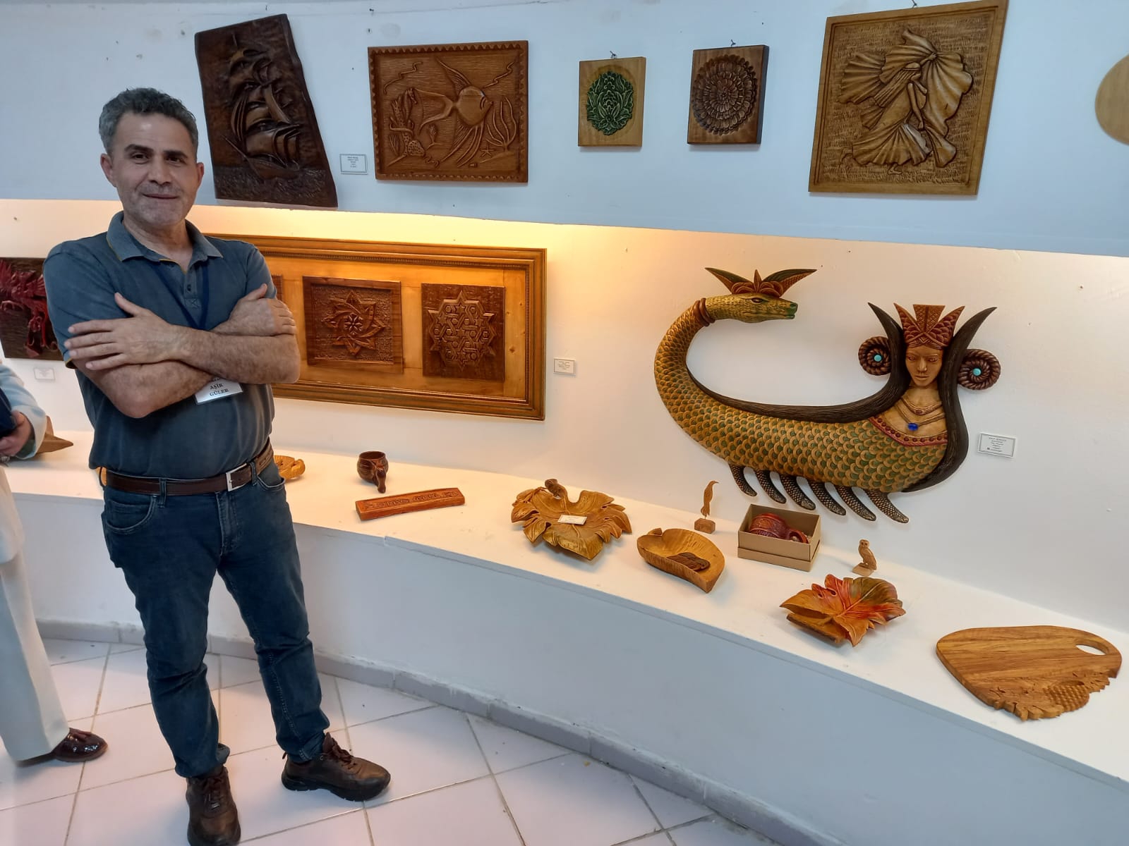 Aşir Güler ve Kursiyerlerinden Görülmeye Değer Sergi: Ahşaba Hayat Verdiler