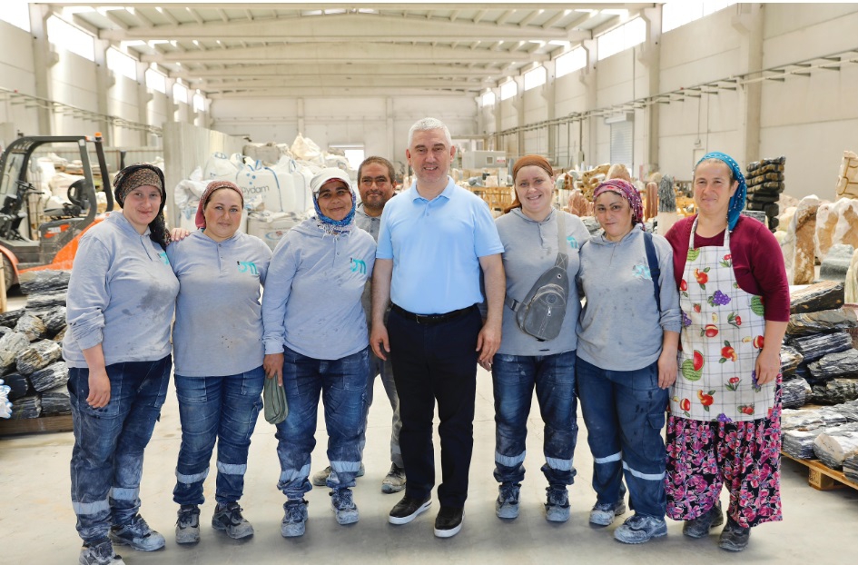Bergama OSB’de Üretime Destek: Başkan Çelik’ten Sanayi İşletmelerine Tam Destek Sözü