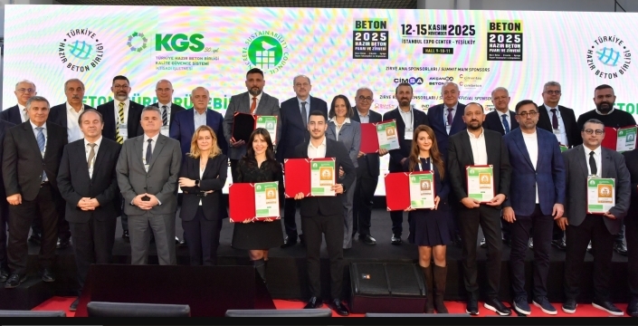 Beton Sektörünün Yeşil Devleri: THBB, Sürdürülebilirlik Ödüllerini Sahipleriyle Buluşturdu