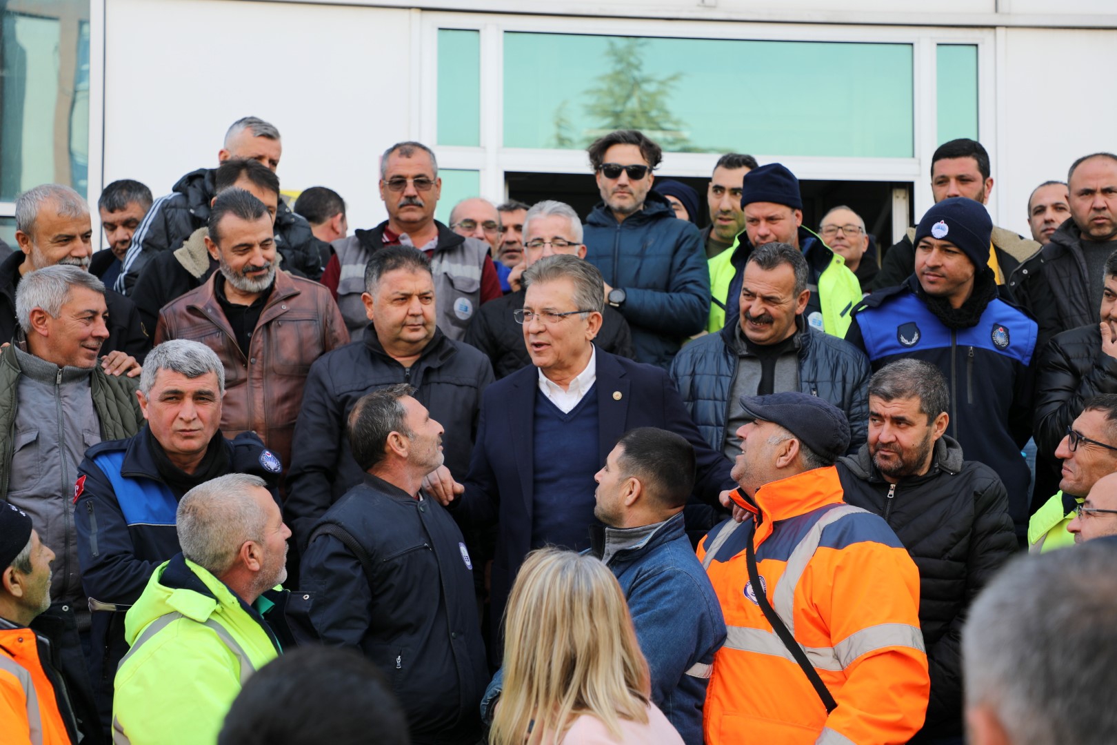 Edremit Belediyesi’nden işçilere müjde: Rekor zam!