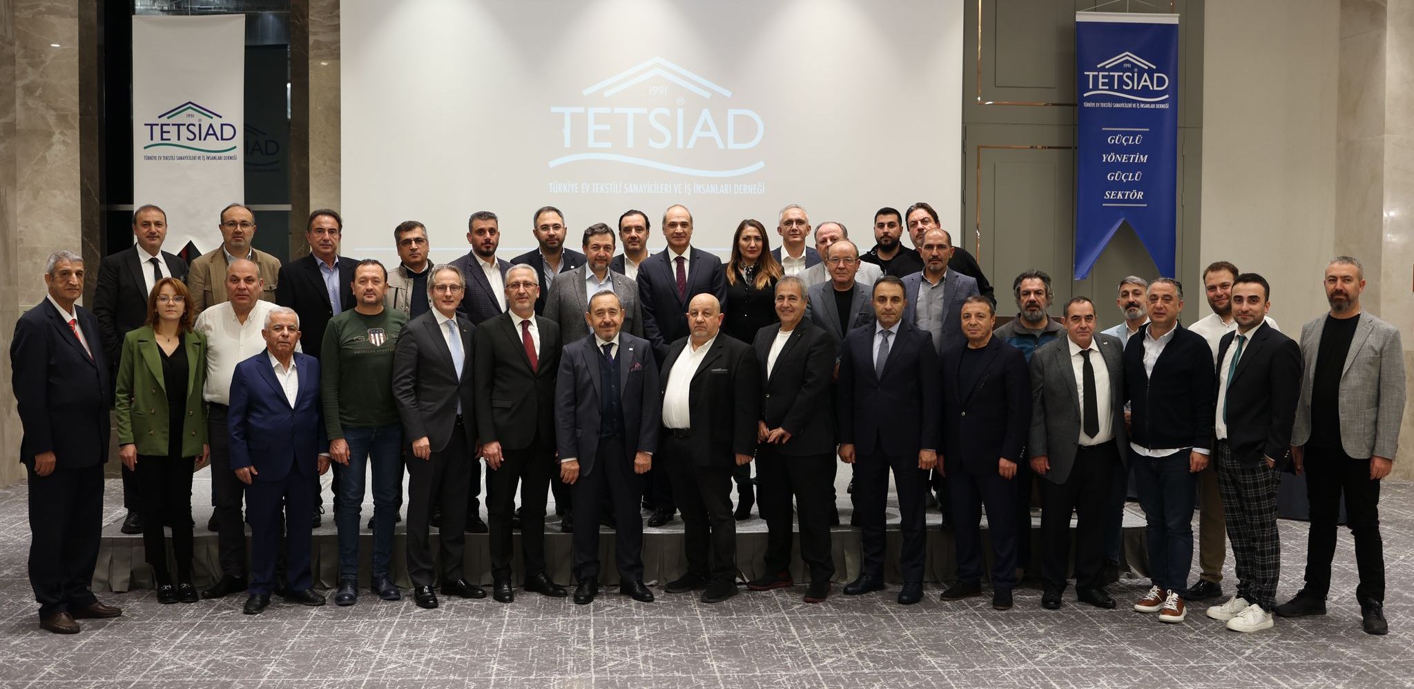 Ev Tekstilcileri İzmir’de bir araya geldi
