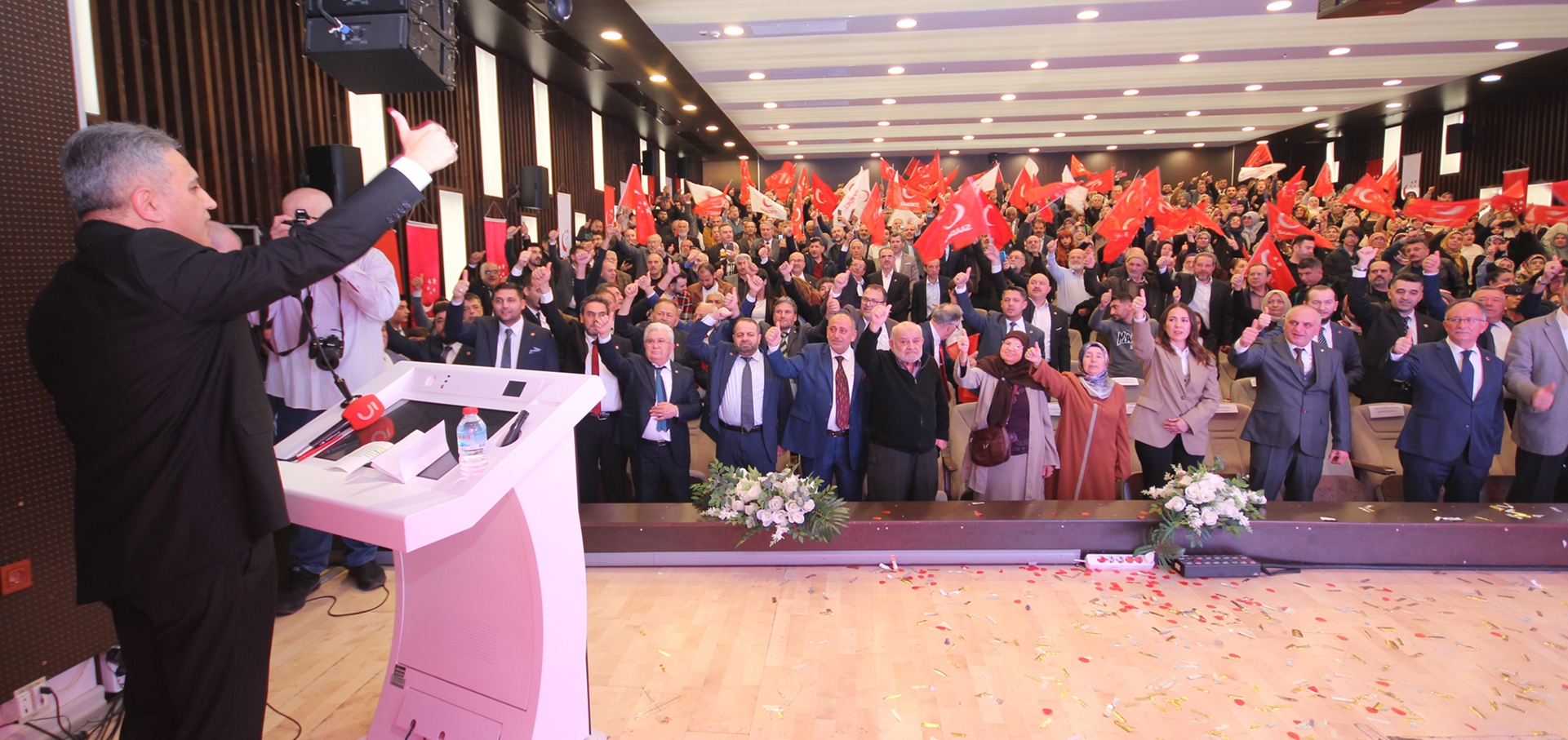 İzmir’de Saadet Partisi rüzgarı: “Şehre sevda lazım, maya bizde var”