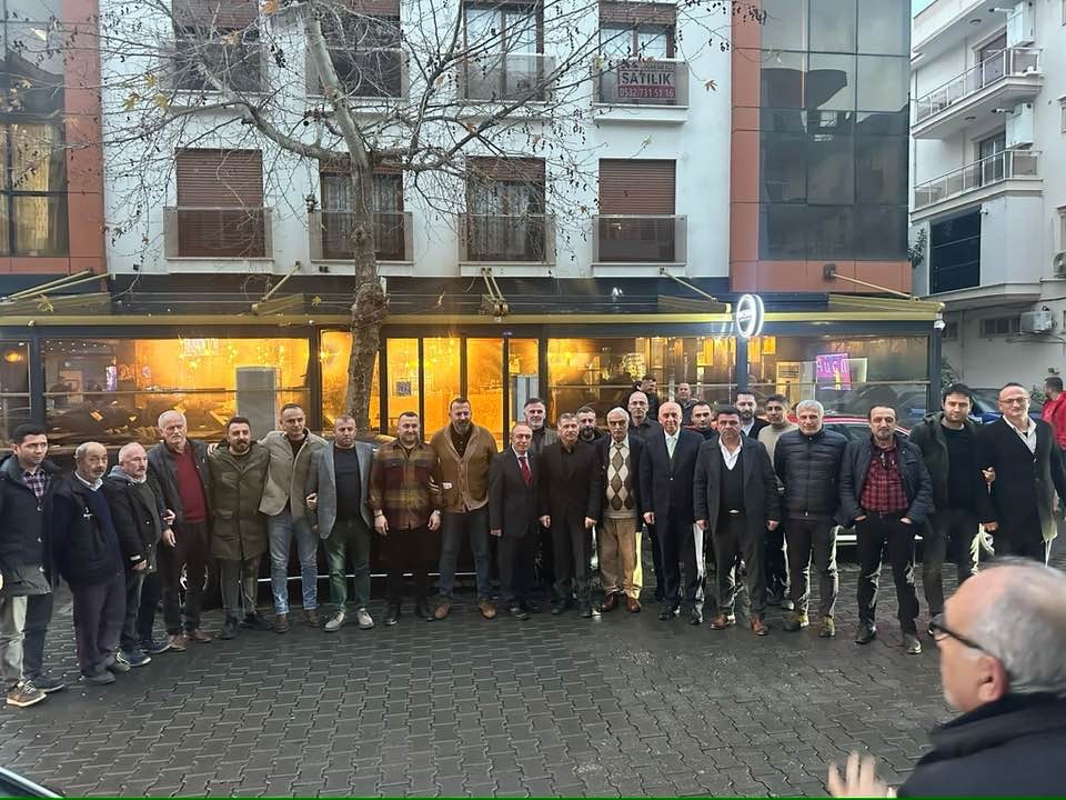 İzmir Trabzonlular Derneği’nde Yeni Dönem: İhsan Çoruhlu Yeniden Başkan Seçildi