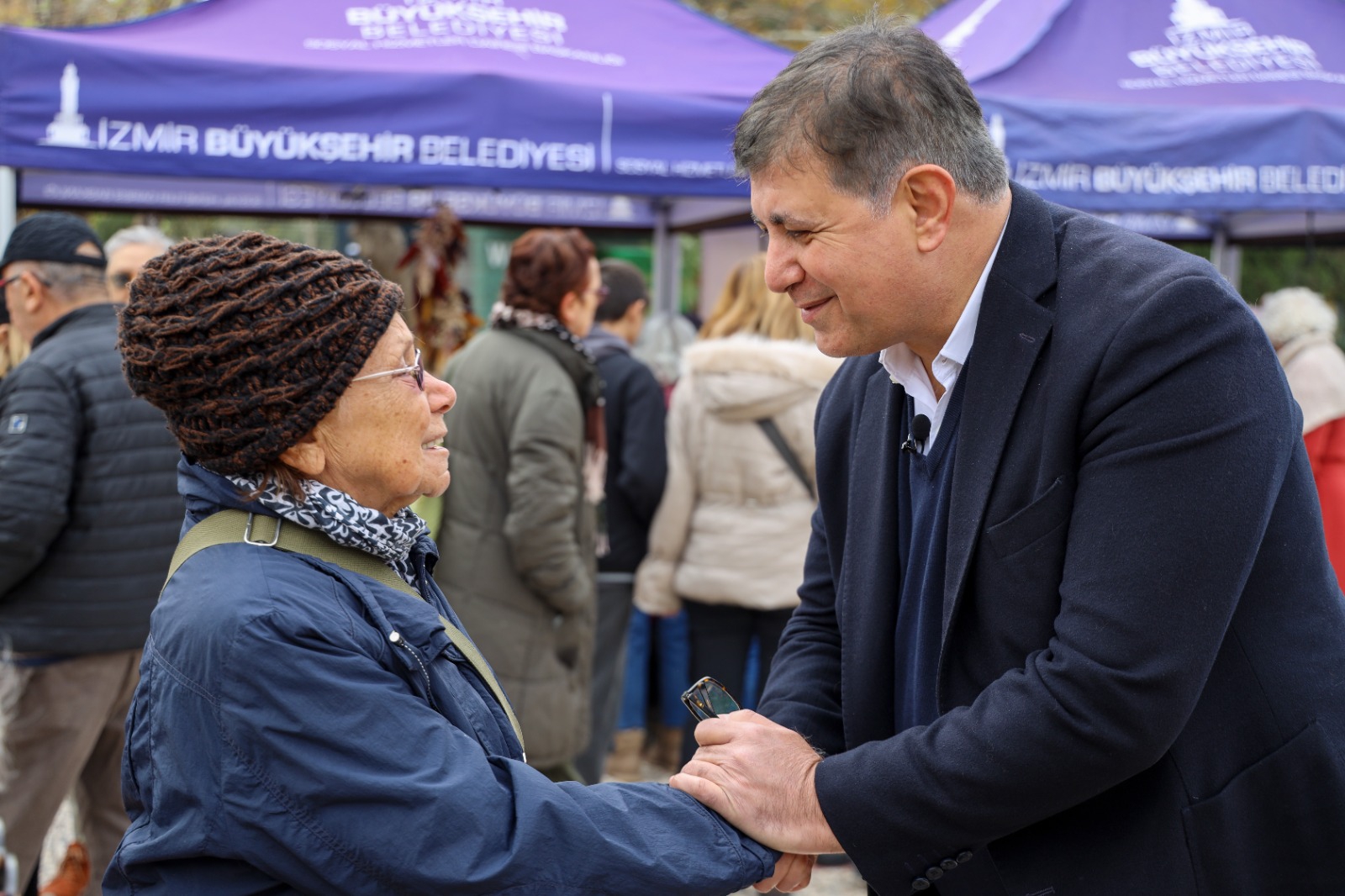 Karşıyaka Belediyesi, Bostanlı Yerel Üretici Buluşması düzenledi.