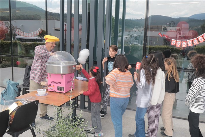KESİAD’dan depremzede çocuklara bisiklet hediyesi