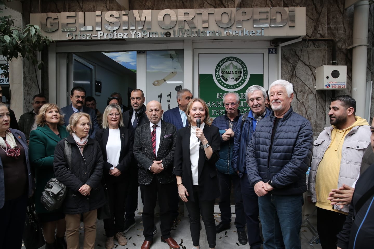 Konak’ta Nilüfer Çınarlı Mutlu Rüzgarı